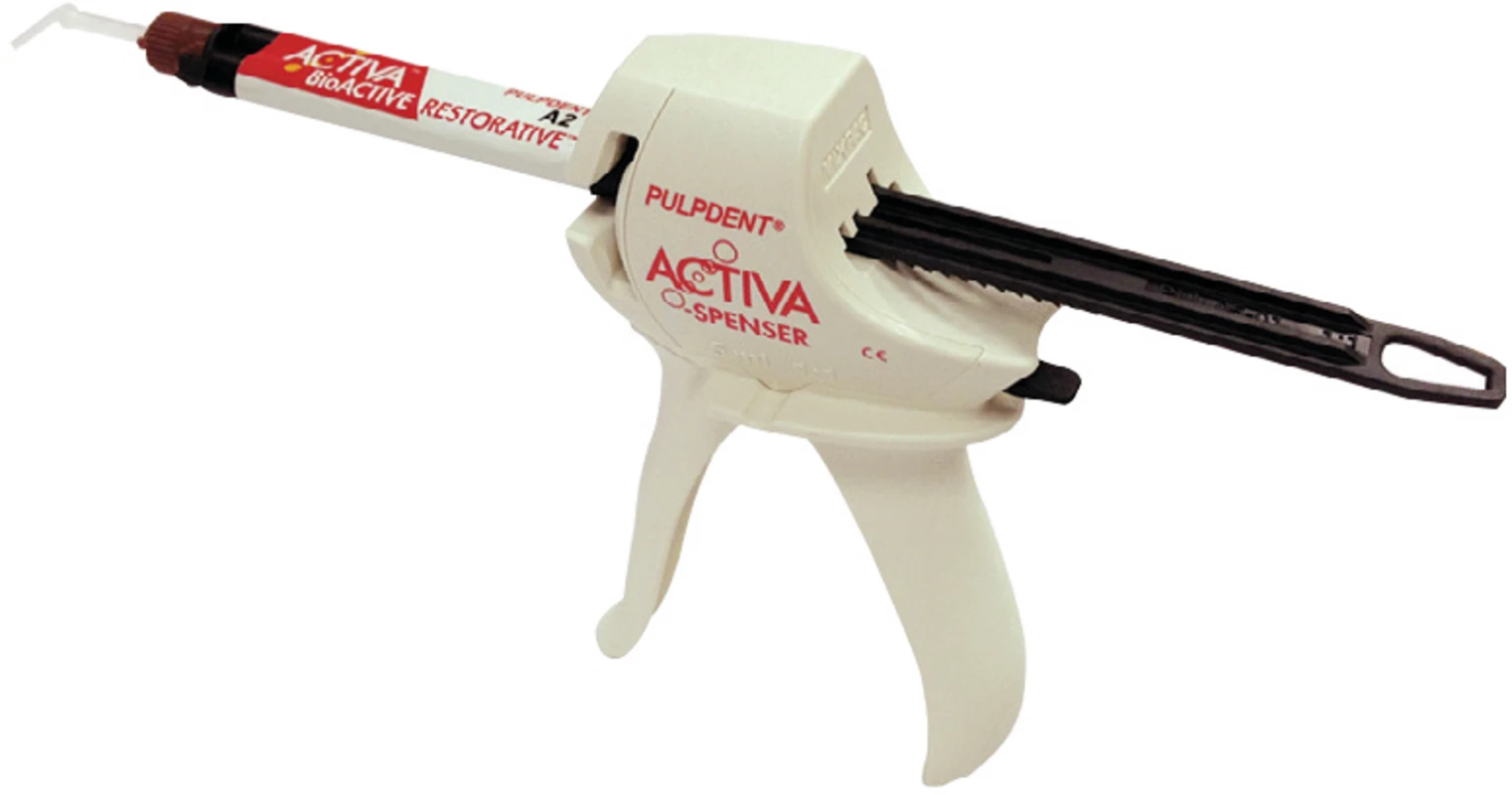 ACTIVA™ BioACTIVE RESTORATIVE Spritze 5 ml A1