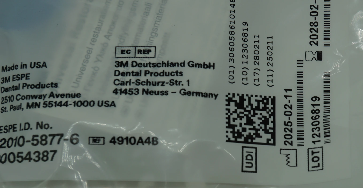 Filtek™ Supreme XTE Universal 3M