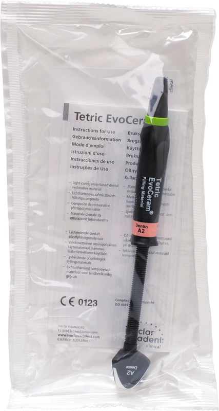 Tetric® EvoCeram Spritze 3 g dentin A2