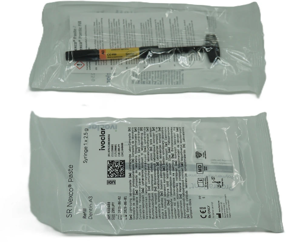 SR Nexco® Spritze 2,5 g Paste dentin A3