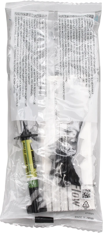 CLEARFIL MAJESTY™ ES Flow Packung 2,7 g Spritze high A3