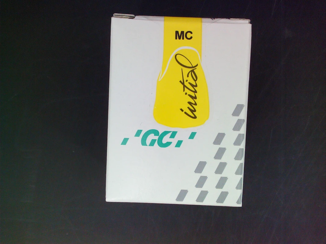 GC Initial™ MC Dose 20 g Pulver opaque O-A3,5