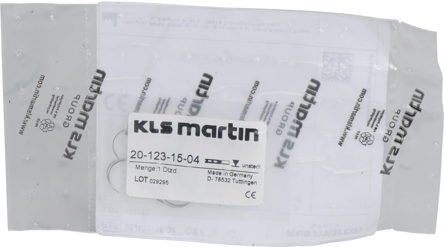 Chirurgische Nadeln Packung 12 Stück Figur 15, 1/2 Kreis, gebogen