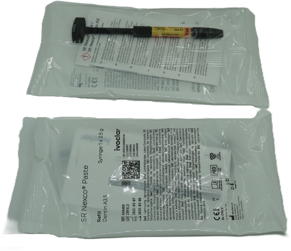 SR Nexco® Spritze 2,5 g Paste dentin A3,5