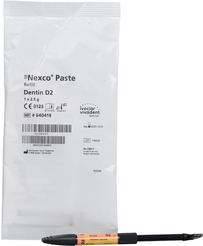 SR Nexco® Spritze 2,5 g Paste dentin D2
